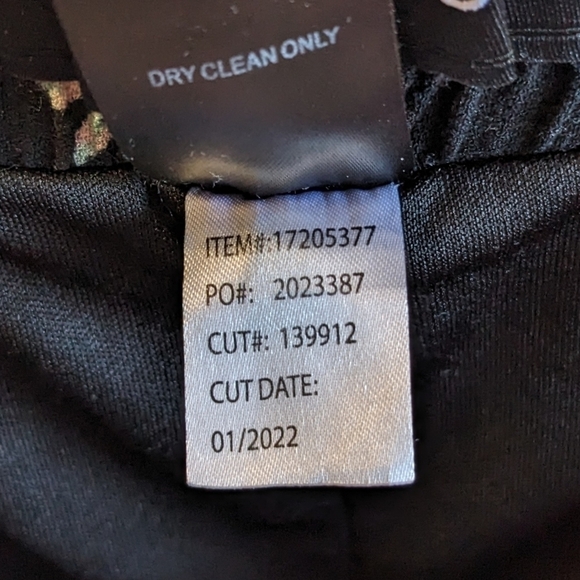 Torrid size 0 Floral shorts.  Shorts are fully lined. Boho style - Picture 5 of 7